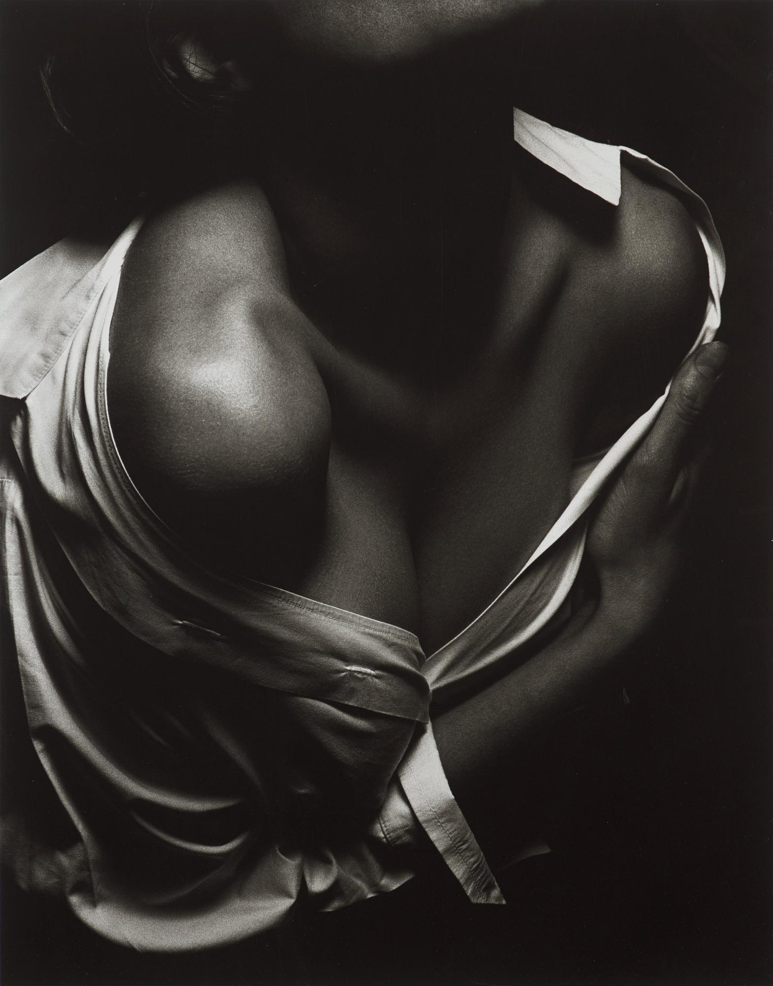 Albert Watson, "Charlotte in Prada blouse, Milan, Italy, 1989".