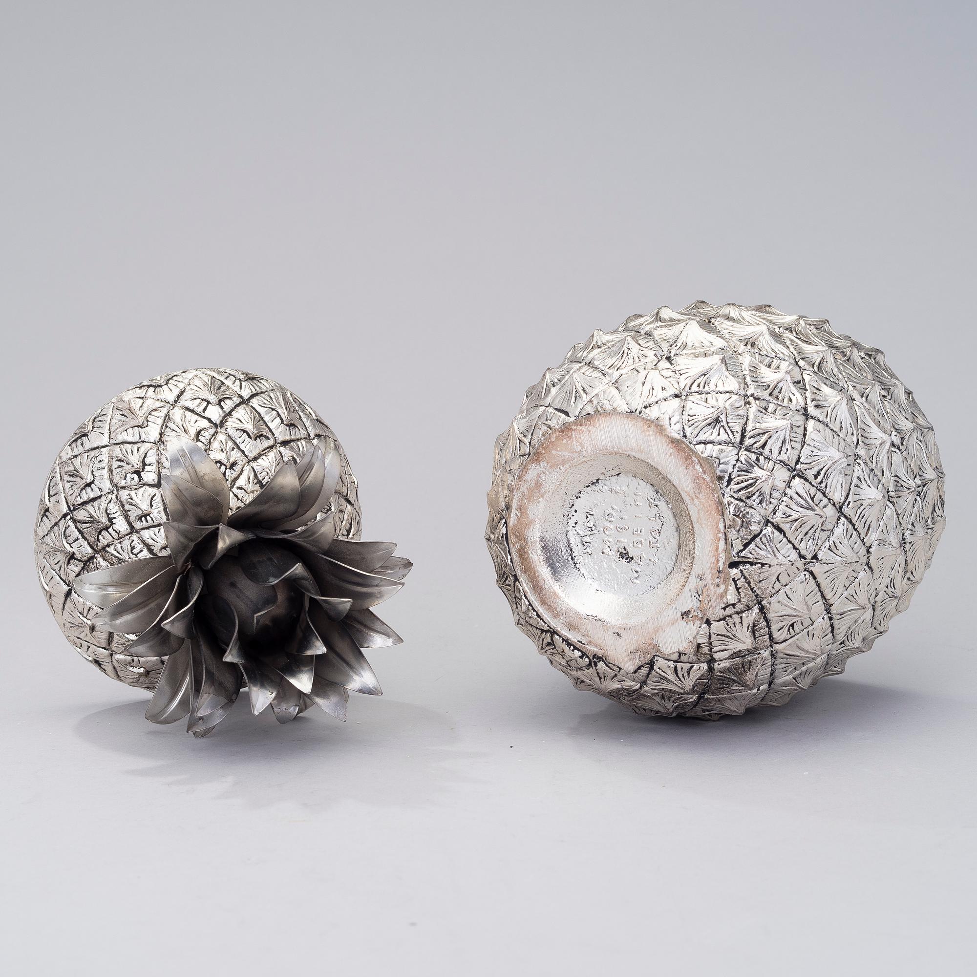 A MAURO MANETTI SIGNED 1960'S ICE BUCKET BY Fonderia d'Arte, Italy.