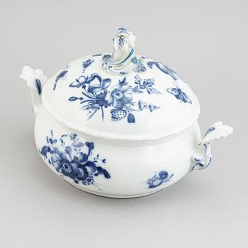 A blue and white tureen with cover, Meissen like mark, 19th century.