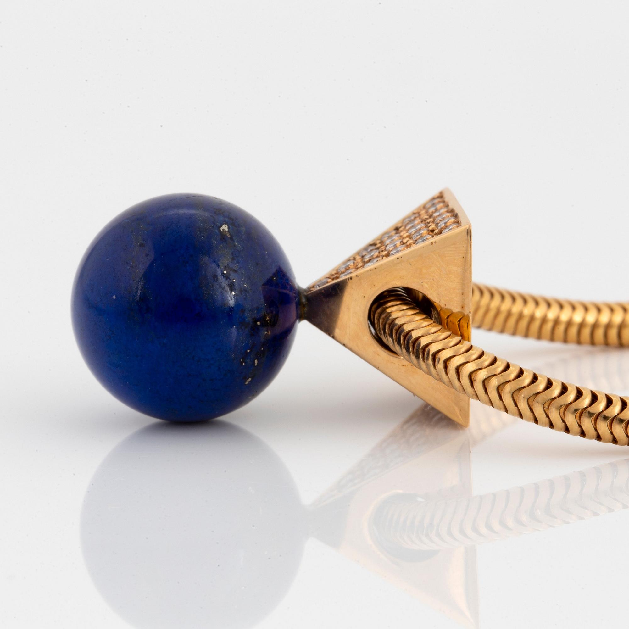 Peter de Wit, Margareth Sandström, a pendant, Linköping 1995, 18K gold and a total of 0,15 ct diamonds.