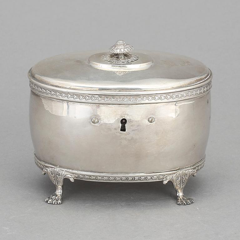 SOCKERSKRIN, silver, empire, Johan Petter Grönvall, verksam 1807-43, Stockholm med otydligt årtal. Vikt ca 368 gram.