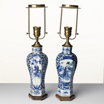 A pair of blue and white vases made in to table lamps, late Qing dynasty/circa 1900.