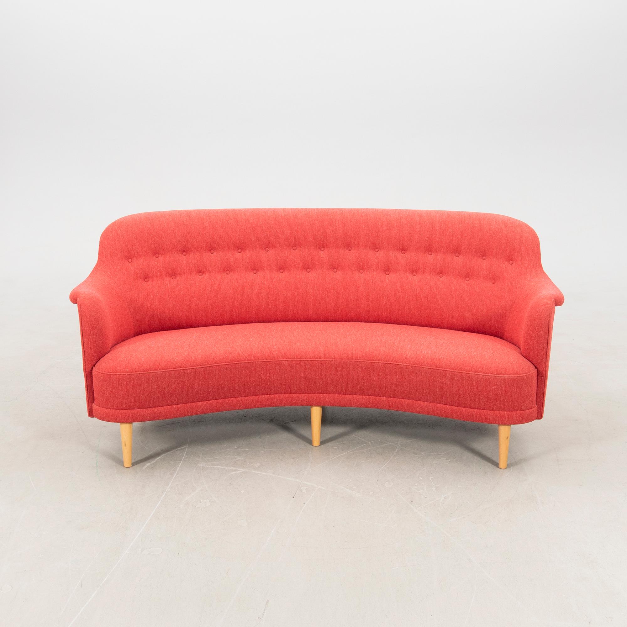 Carl Malmsten, soffa, "Runda Samsas", AB O.H. Sjögren 2010.