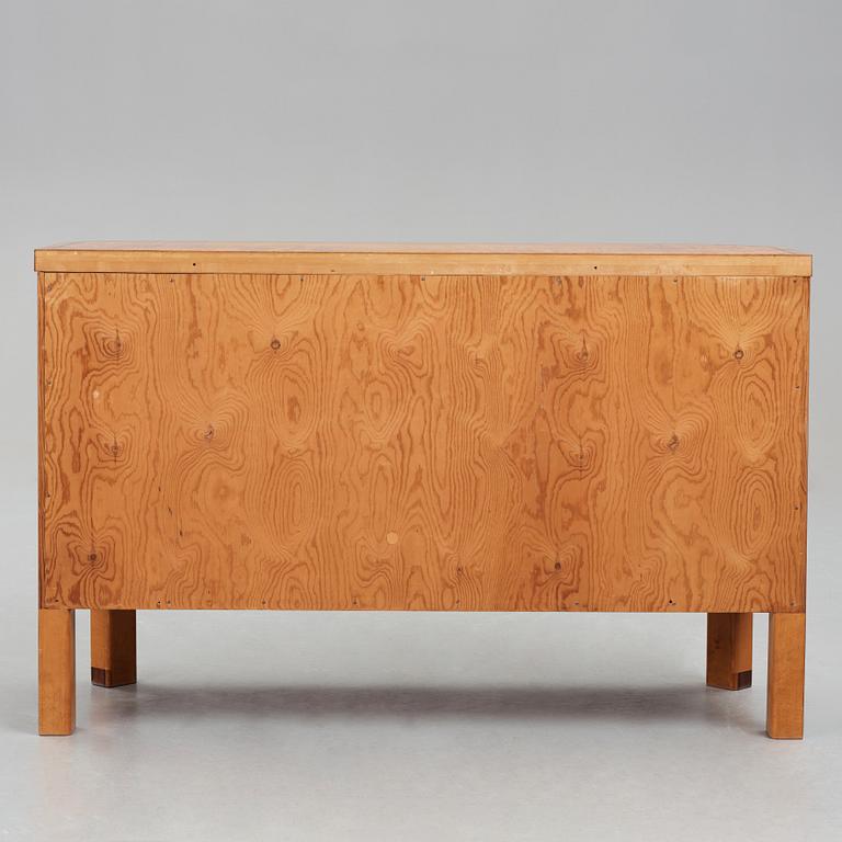 A Swedish Grace sideboard, probably executed by J.O Widegren, Nyköping 1934.