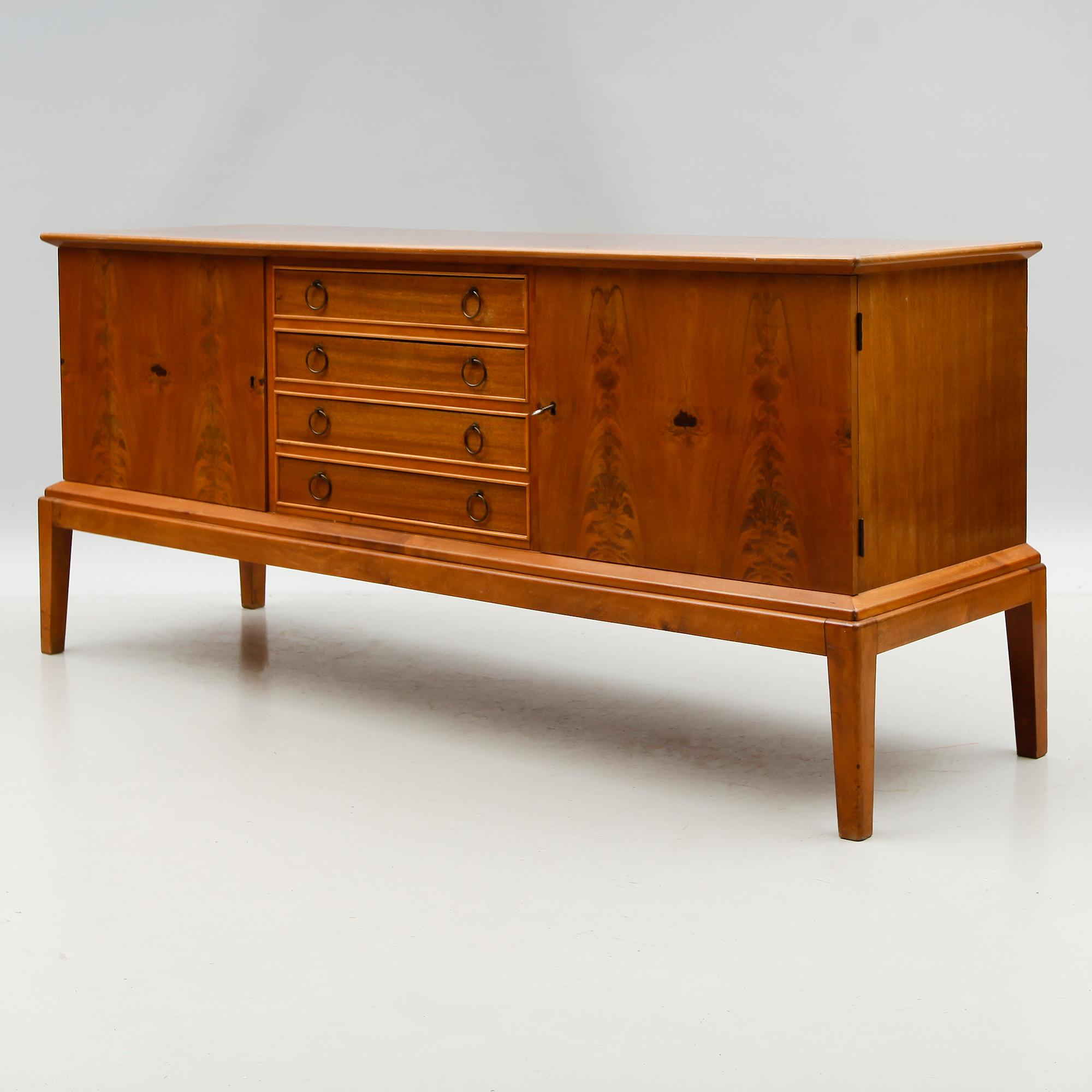 SIDEBOARD, Danmark, 1900-talets andra hälft.