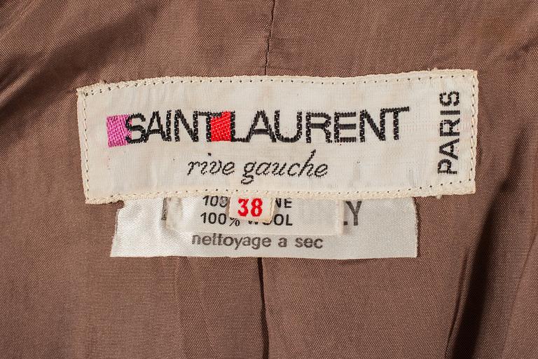 KAVAJ, Yves Saint Laurent.