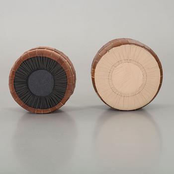 SITTPUFFAR, 2 st, 1900-tal.