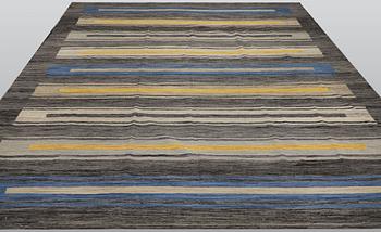 Matta, Kelim, modern design, ca 299 x 255 cm.
