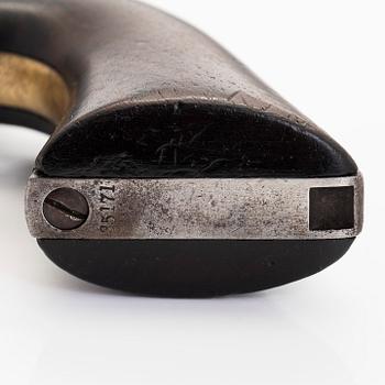 A Colt 1860 Army percussion revolver, serial no. 35171, manufactured 1862. Certificate included.