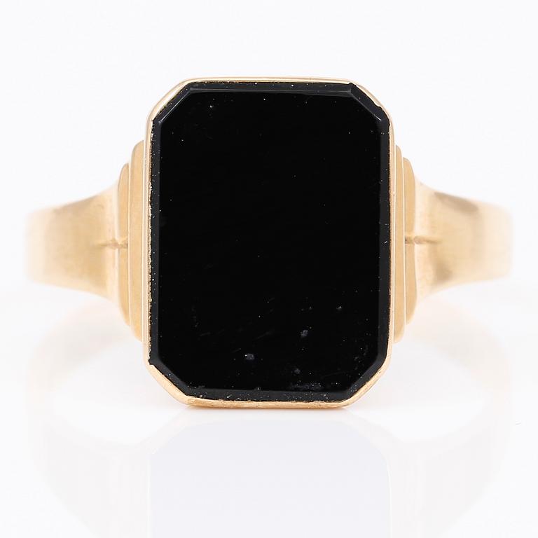 KLACKRING, svart sten, svenska stämplar, 1946.