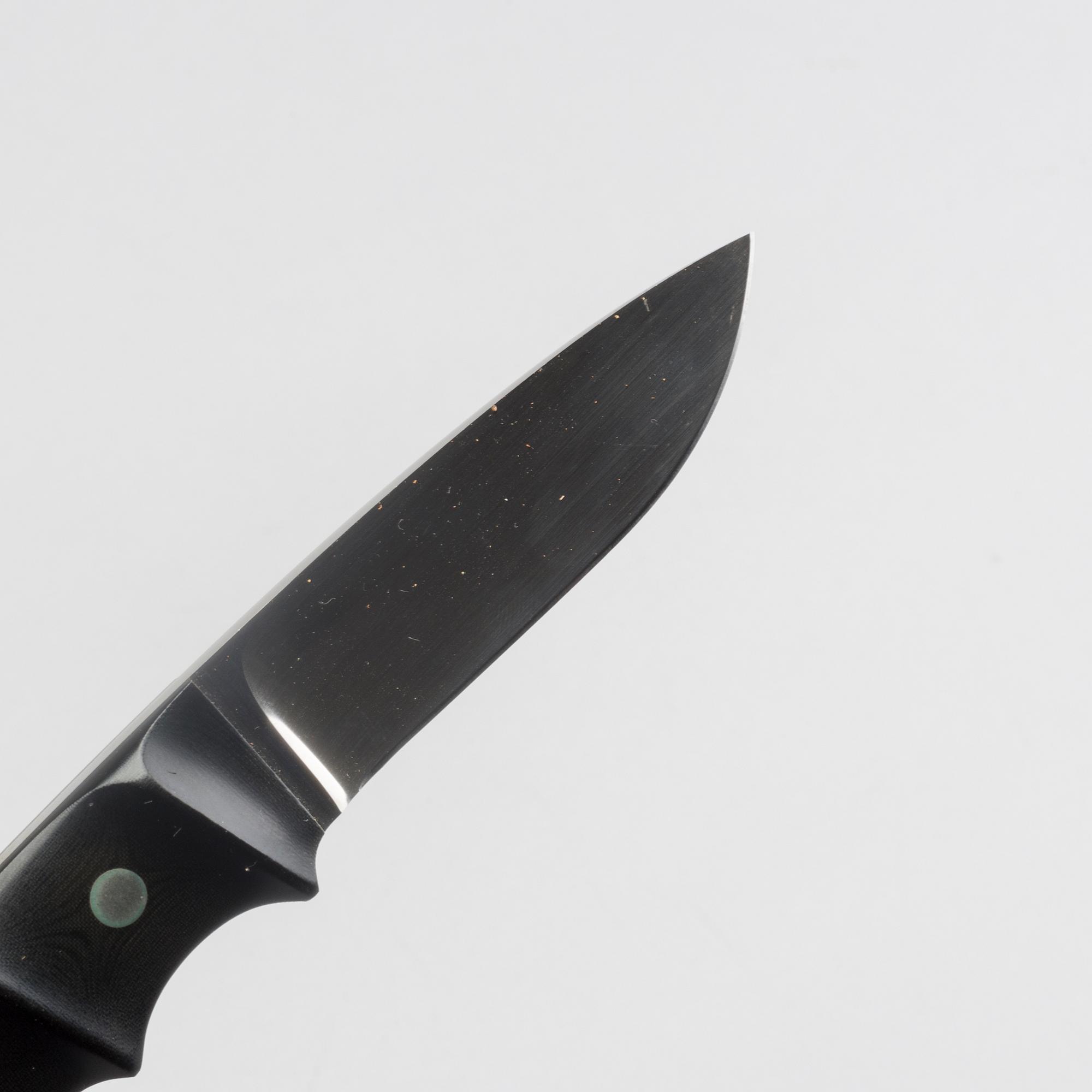 Two Berth Öberg knifes.