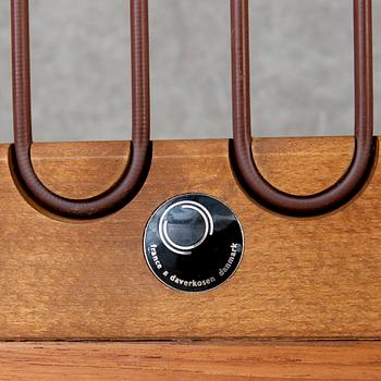 Peter Hvidt & Orla Mølgaard Nielsen,.