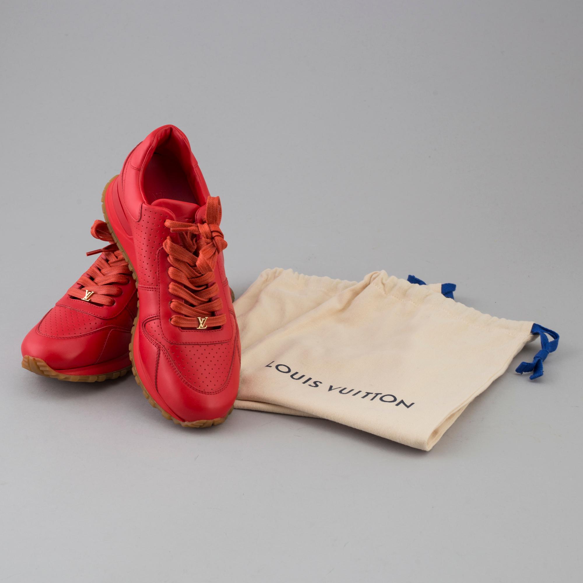 Sneakers by Louis Vuitton + Supreme, size 5,5.