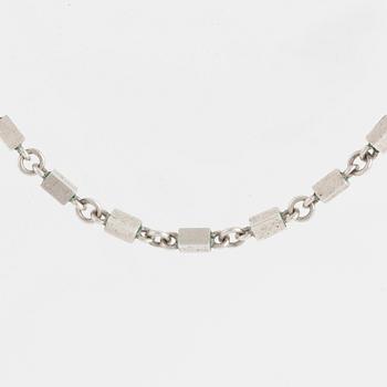 WIWEN NILSSON, silver necklace.