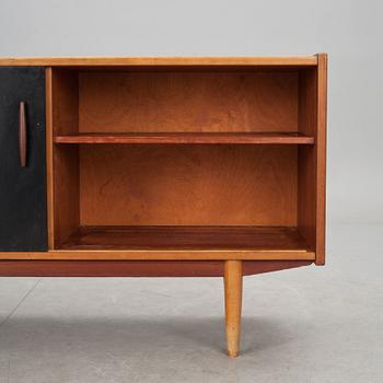 SIDEBOARD, "Trio", Nils Jonsson, Troeds, 1900-talets andra hälft.