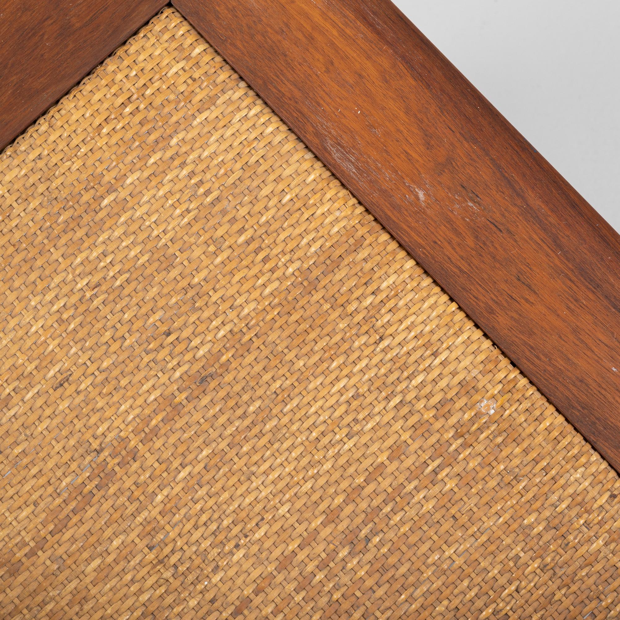 Peter Hvidt & Orla Mølgaard Nielsen, a corner sofa with table, 'Minerva', France & Daverkosen, Denmark, 1950's.