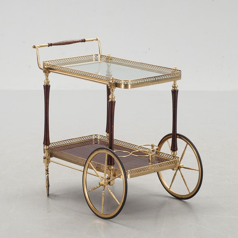 SERVERINGSVAGN, 1900-talets andra hälft.