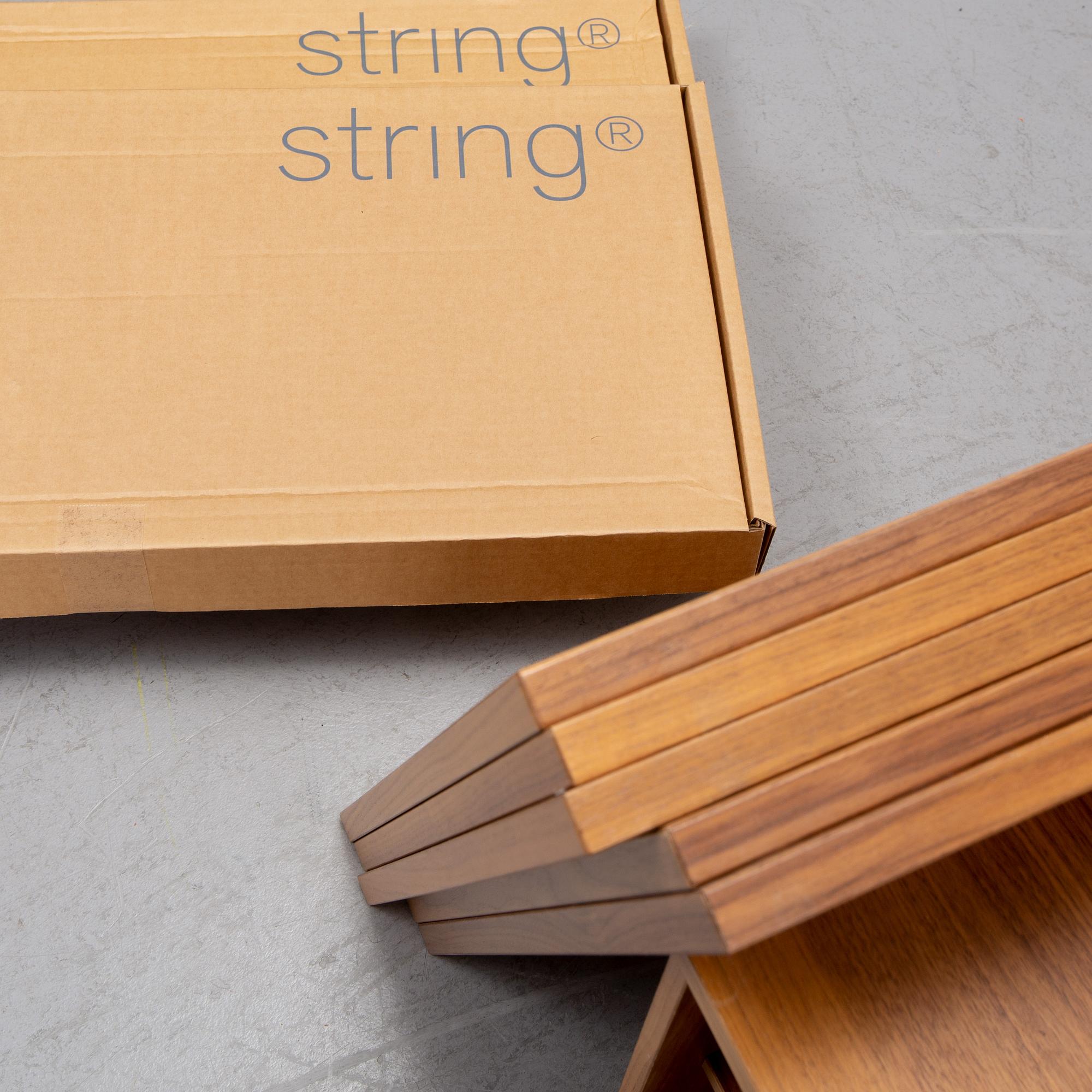 Nils Strinning, hylla, "String", 3 sektioner, String-design, 2000-tal.