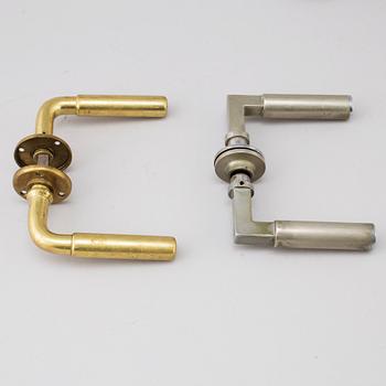 DÖRRHANDTAG, 7 st, i Walter Gropius & Adolf Meyer-stil, 1920-40-tal.