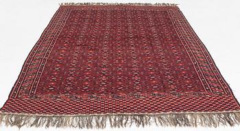 Matta, orientalisk slätvävd, ca 358 x 205 cm.