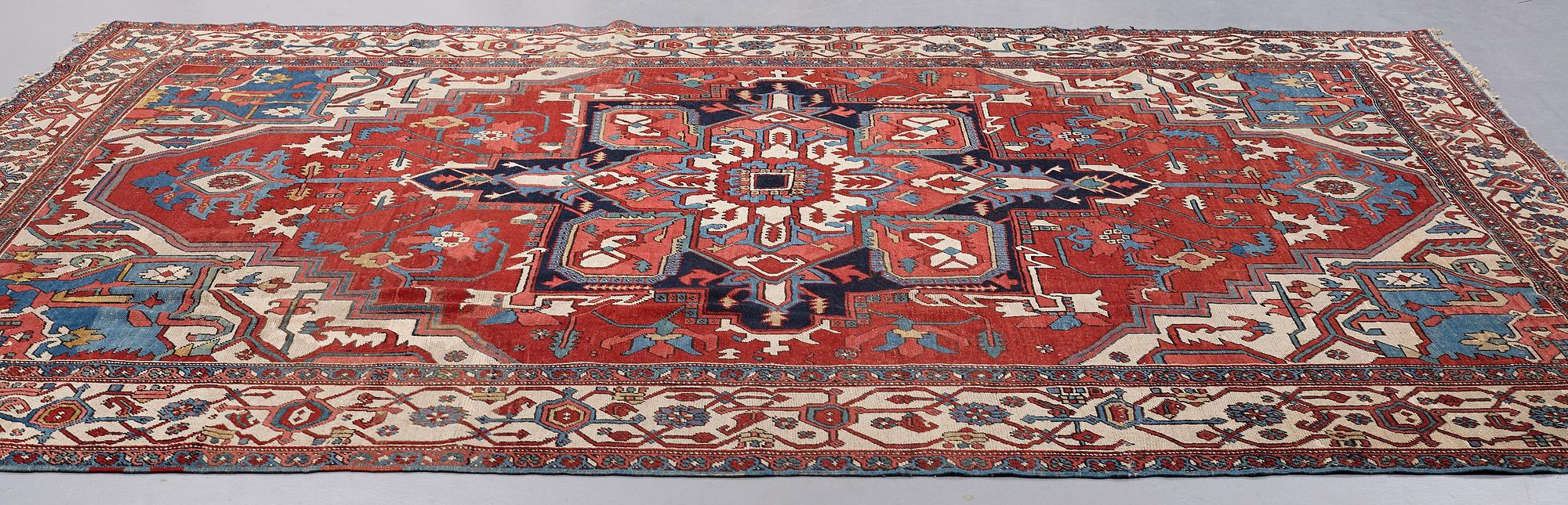 MATTA, antik Heris, ca 360,5 x 282,5 cm.