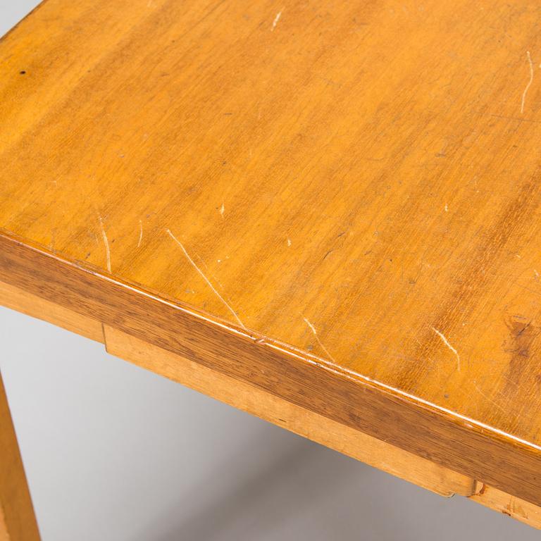 Alvar Aalto, soffbord, för O.Y. Huonekalu- ja Rakennustyötehdas A.B. 1950-tal.