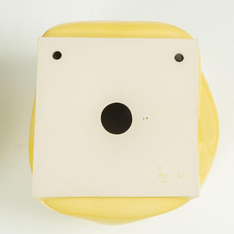 Åsa Johansson, skulpturer, 2 st "Sunny Day, Sunny Cubes", 2021.