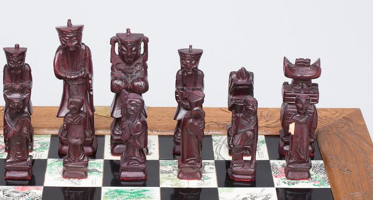 SCHACKBRÄDE med PJÄSER, Kina. 1900-talets mitt.