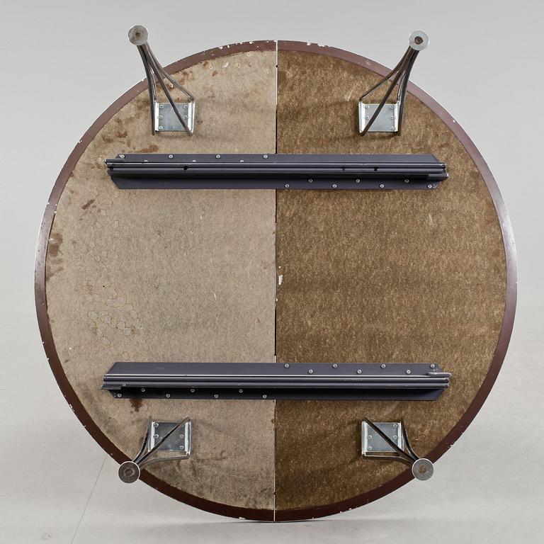 BORD, "Supercirkel", Bruno Mathsson & Piet Hein, 1900-talets fjärde kvartal.