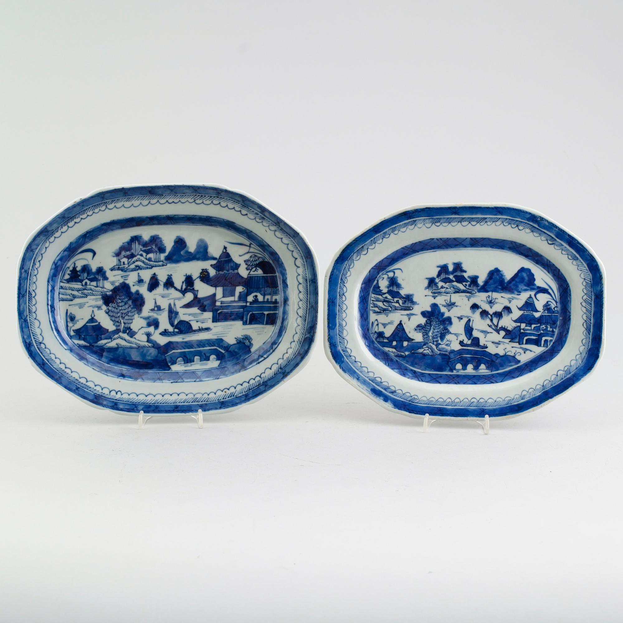 STEKFAT, 2 st, porslin, Kina, kompaniporslin, 1700-/1800-tal.