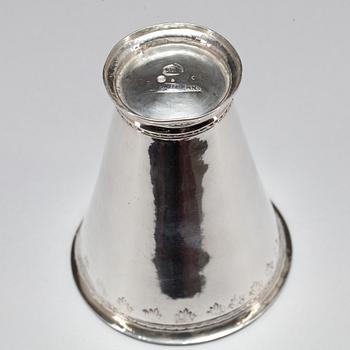 BÄGARE, silver. Anders Dahlman. Västervik, 1761. Vikt ca 50,5g.