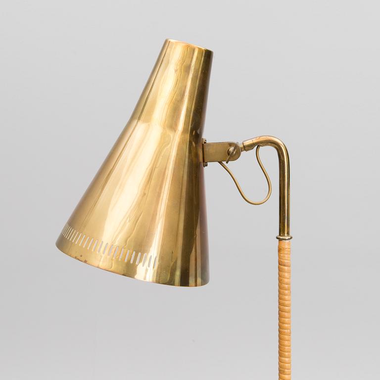 Paavo Tynell, Golvlampa, modell 9628, Taito 1900-talets mitt.