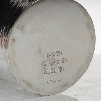 Cup. sterling silver, Roland Lantz Stockholm 1972.