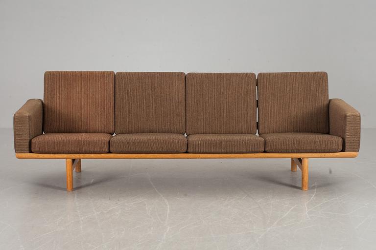 SOFFA, "GE 236", Hans J Wegner, Getama.