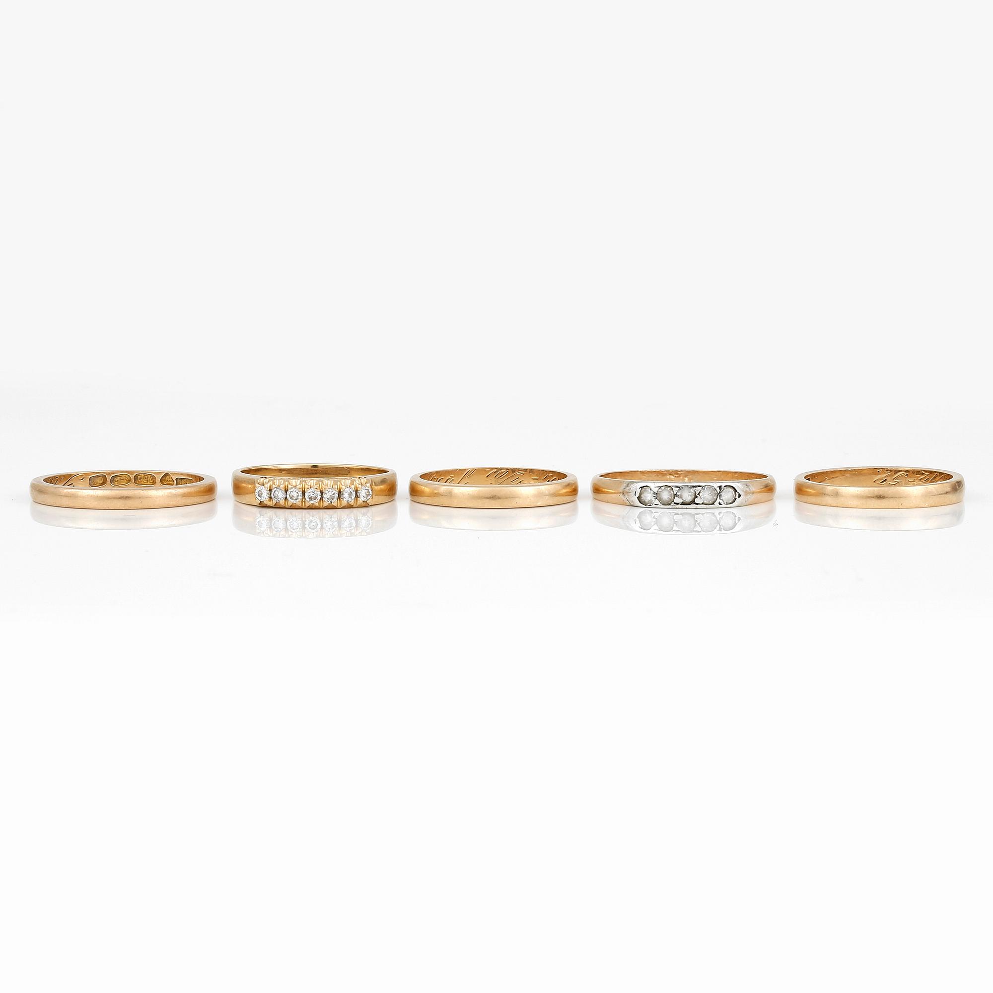 RINGAR, 5 st, mestadels 1900-talets andra hälft, 18K guld.
