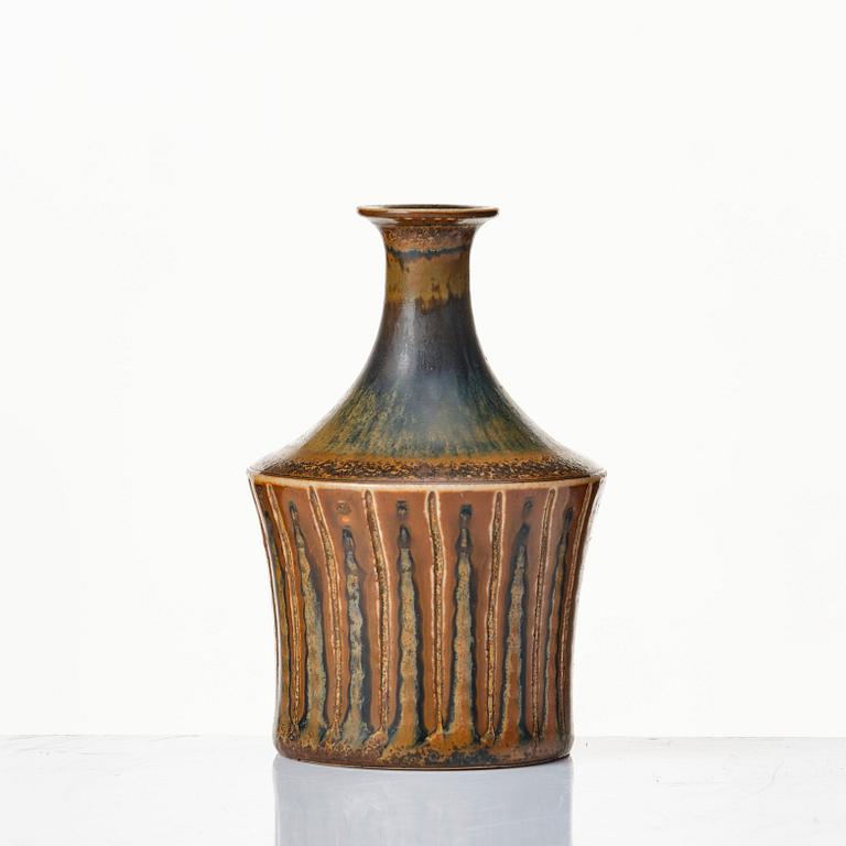 Stig Lindberg, two stoneware vases, Gustavsberg studio, Sweden 1963 and 1965.