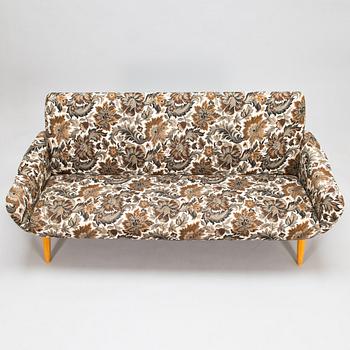 Kurt Hvitsjö, a mid-20th century sofa for Isku.
