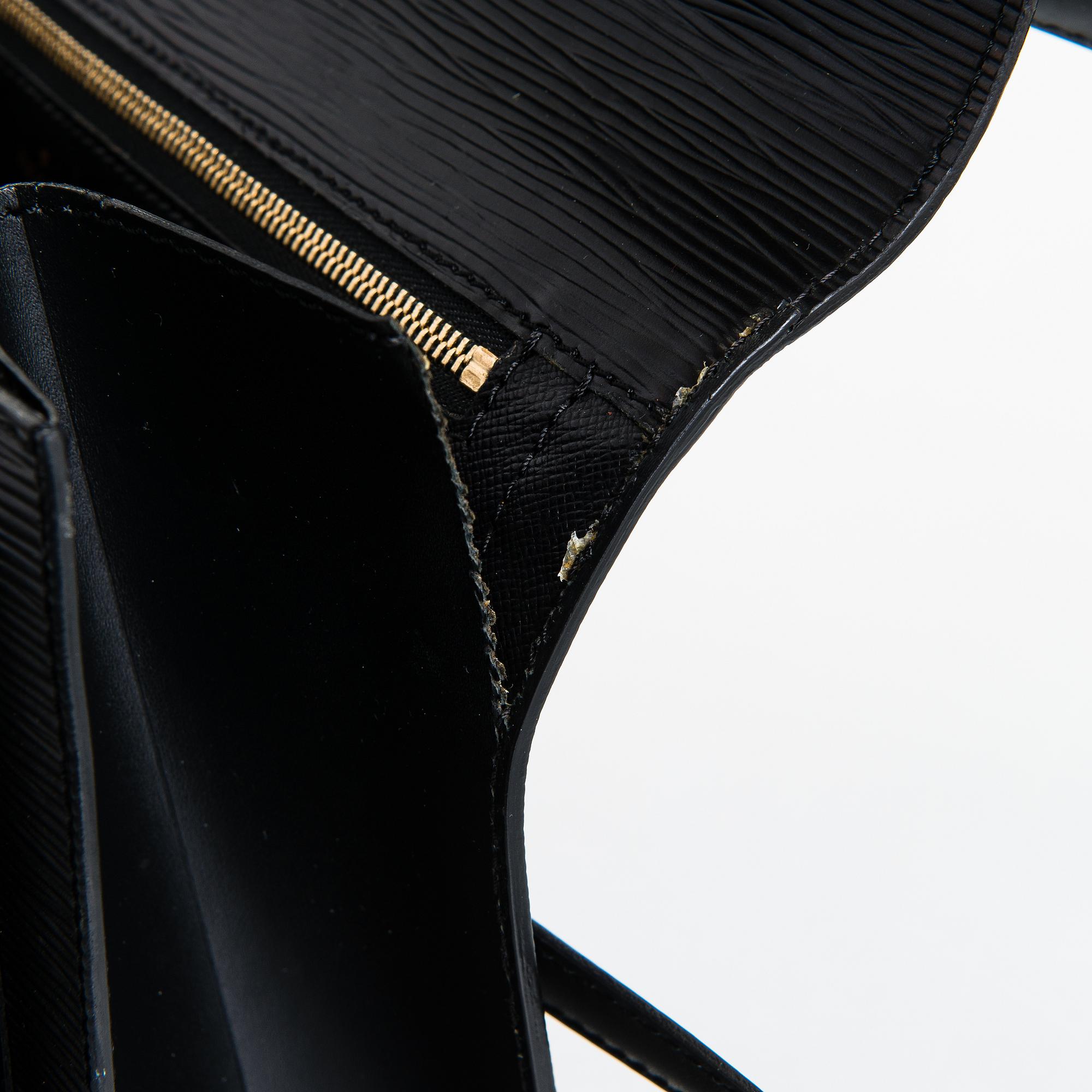 Louis Vuitton, Epi Leather 'Monceau' Bag.