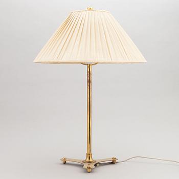 Josef Frank, bordslampa, modell 2467, Firma Svenskt Tenn.