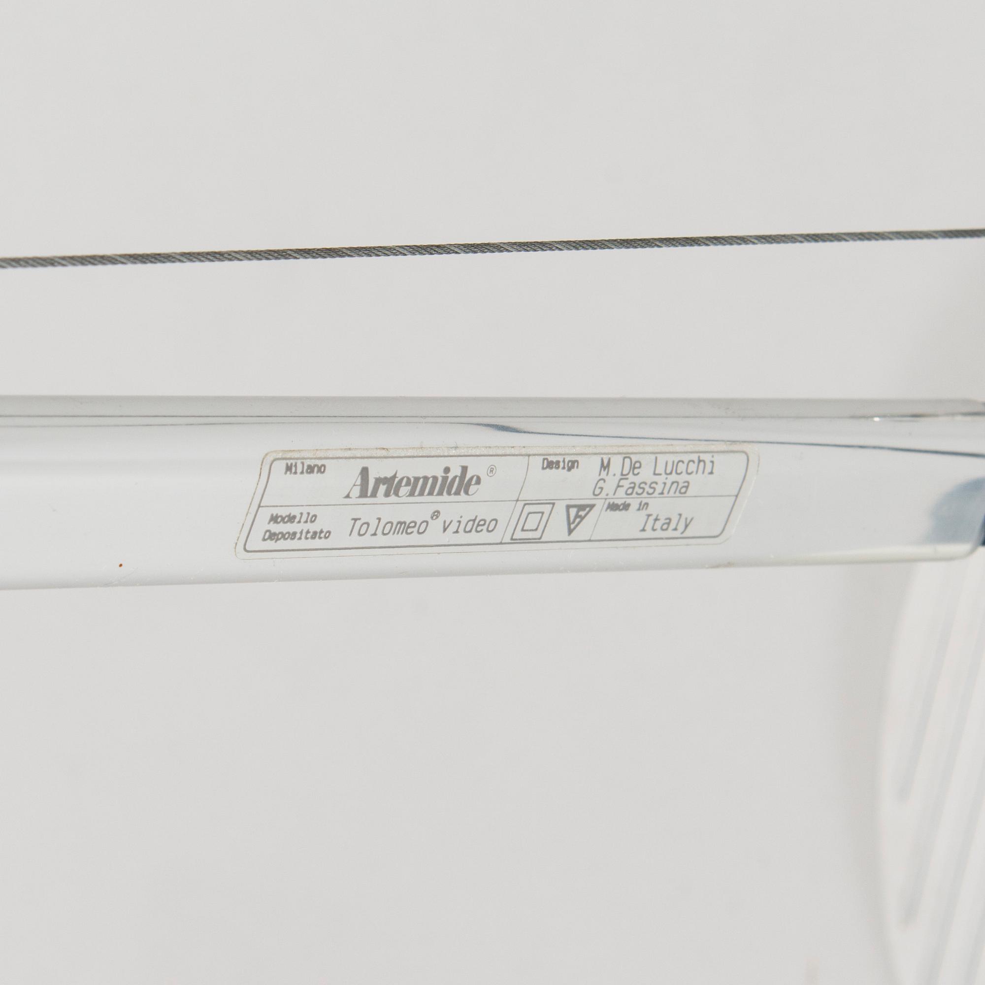 Michele De Lucchi & Giancarlo Fassina, pöytävalaisin, "Tolomeo, Video", Artemide, Italia.
