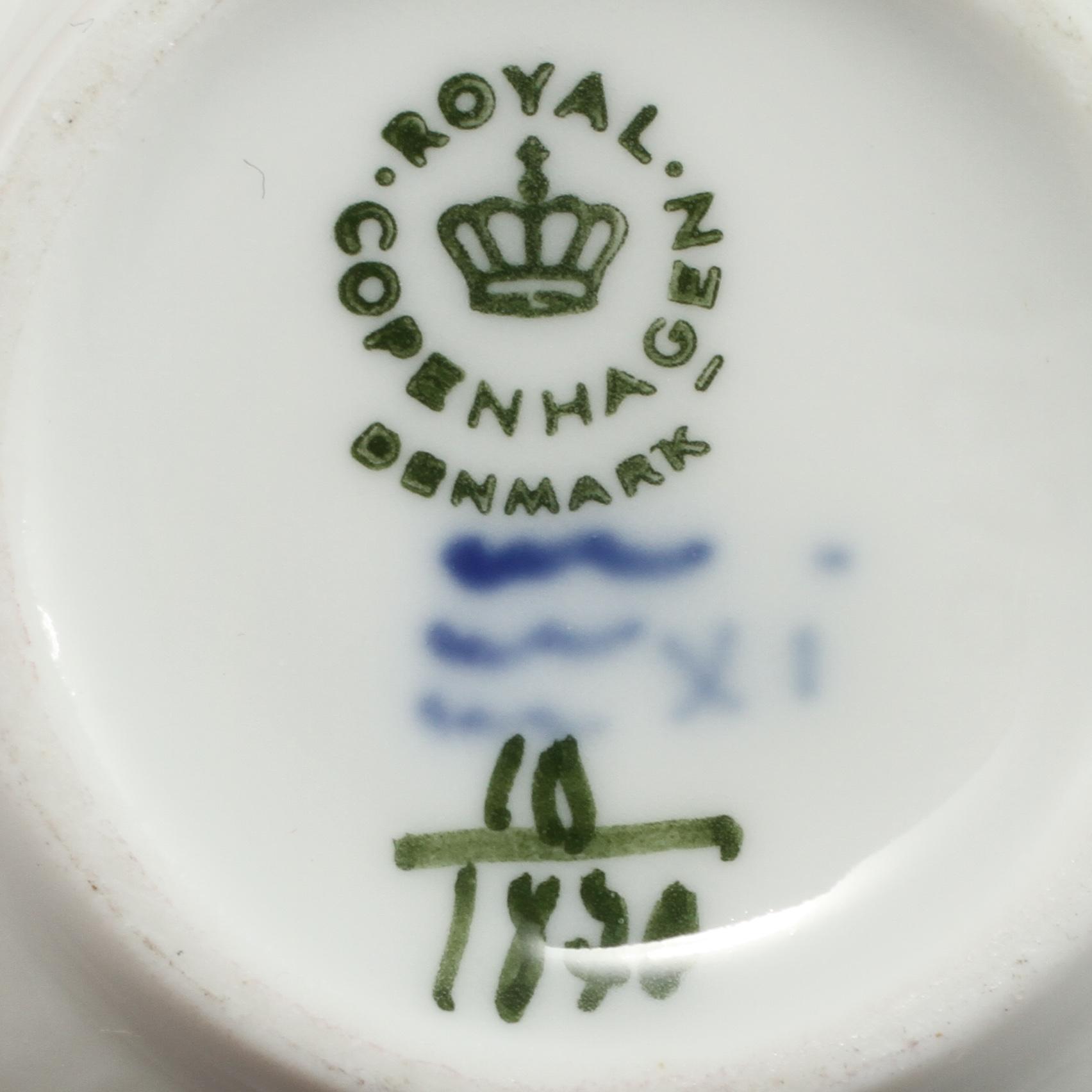 KAFFESERVIS, 16 delar, porslin, "Blå blomster", Royal Copenhagen, 1900-tal.