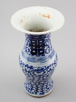 VAS, porslin, Kina, 1800-/1900-tal.