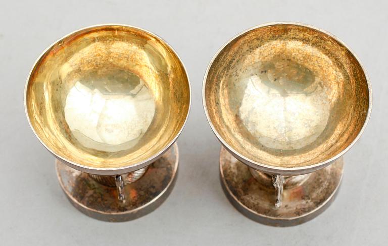 SALTKAR, 1 par, silver, Mellaneuropa, 1800-tal. Vikt ca 235 g.