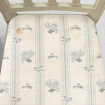 A pair of late Gustavian chairs from around the year 1800.