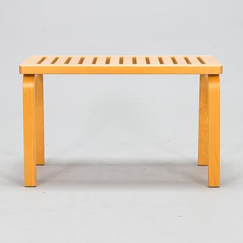 Alvar Aalto, bänk, 153B, Artek 1900-talets slut.