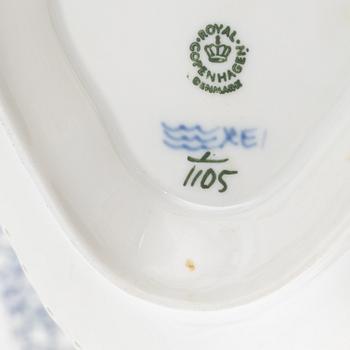 39 pieces of a 'Musselmalet' porcelain service, Royal Copenhagen, Denmark.