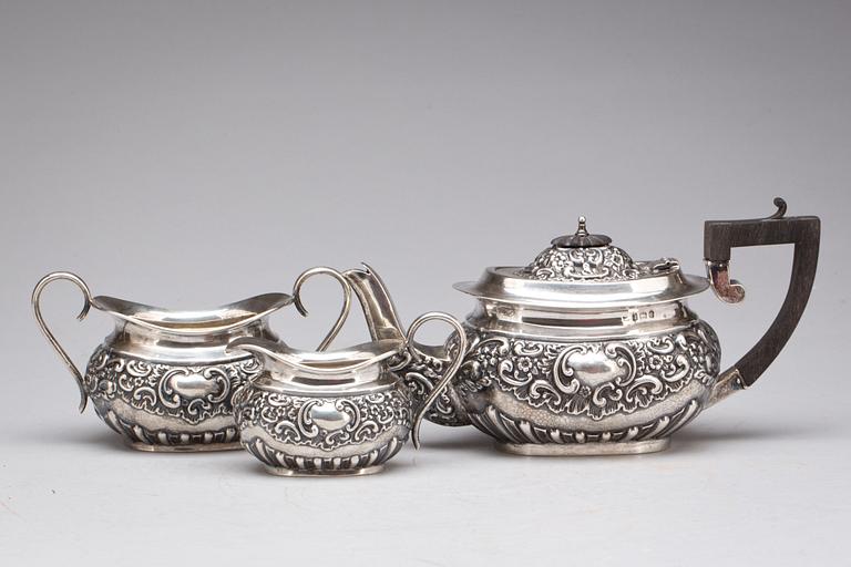 TESERVIS, 3 delar, silver, Birmingham, England, 1900-talets böjan, vikt ca 600g.
