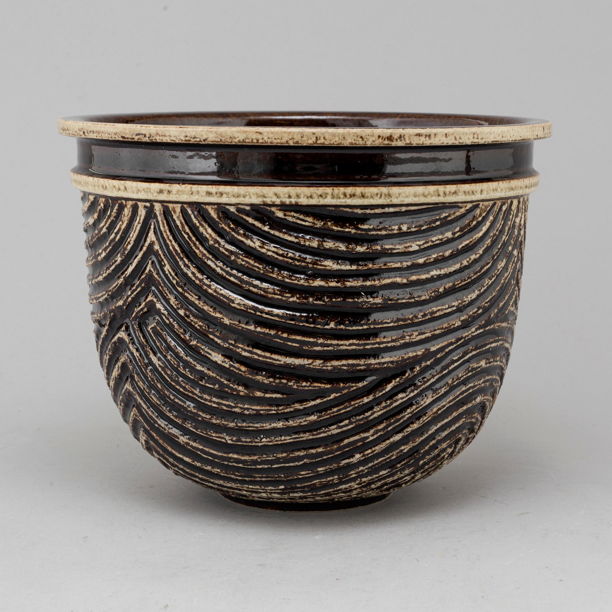 BRITT-LOUISE SUNDELL, ytterfoder, stengods, Gustavsberg Studio, signerat BS.