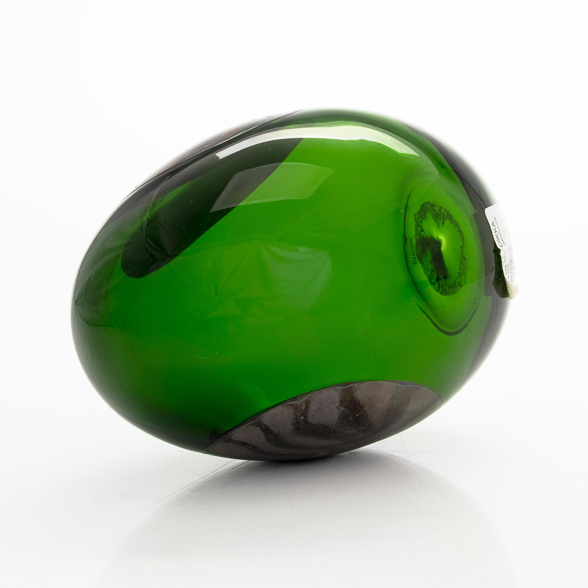 Oiva Toikka, An annual bird and egg 'Lakla', signed O. Toikka Iittala 2015.