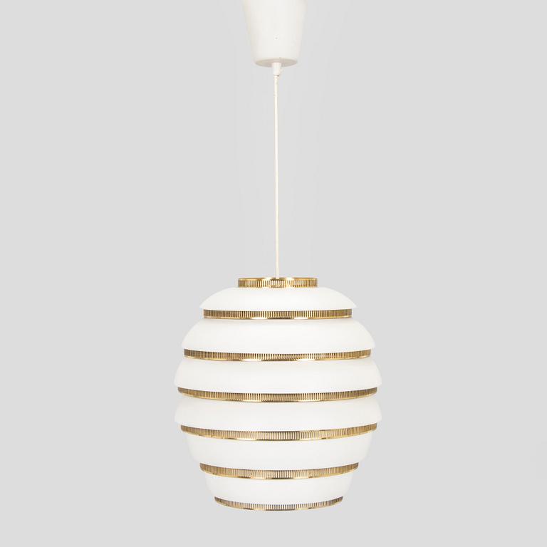 Alvar Aalto, a pendant lamp A332, 'Beehive' for Valaistustyö.